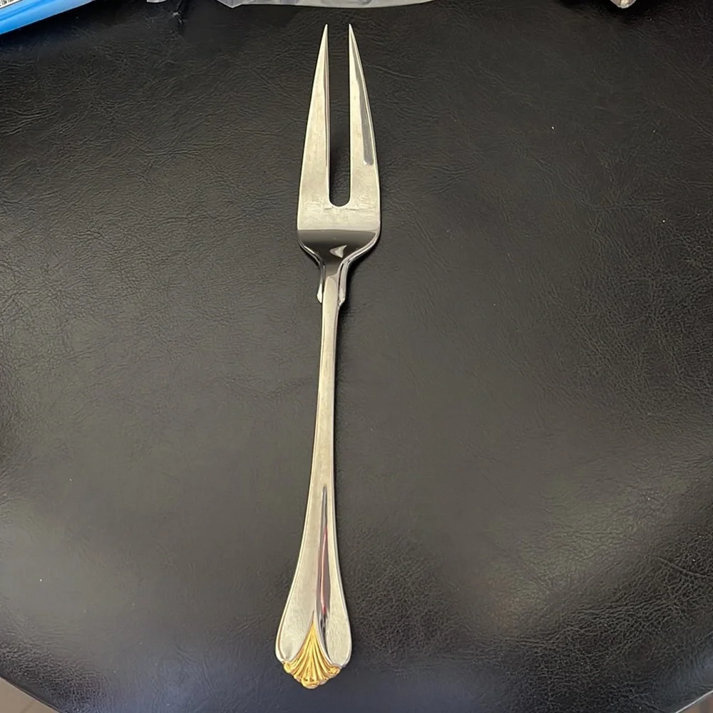 New Yamazaki Cara Gold Accent 2 pronged Cold Meat Serving Fork